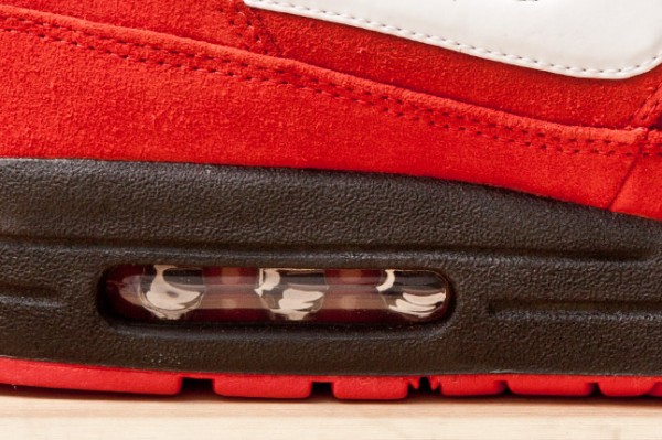 Nike Air Max 1 Blood Sports