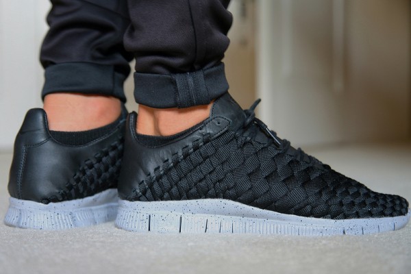 Nike Inneva Woven 