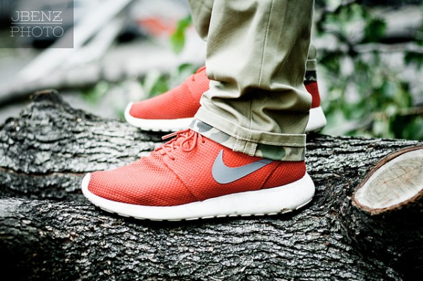 Nike Roshe Run Red