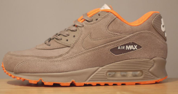 Nike Air Max 90 Milan Hometurf 1