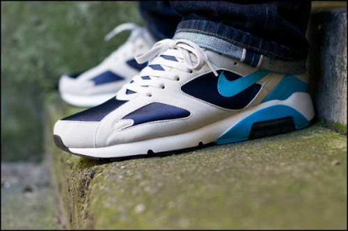 nike 180 noir