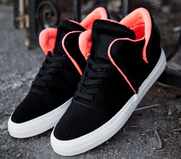 Une Supra Falcon en poils de poney chaussure