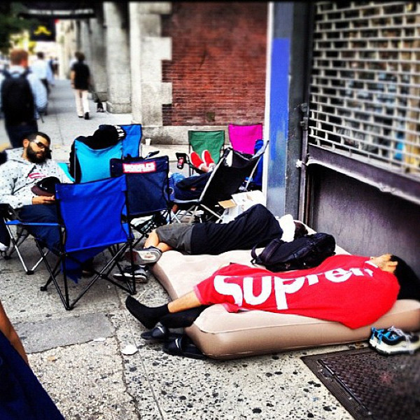 camp-ou-supreme Dérives sneakers addict