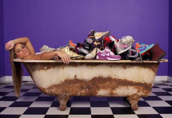 femme-douche-nike-dunk Dérives sneakers