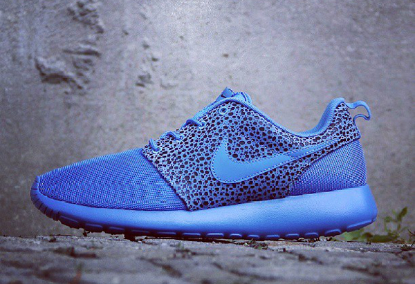 Nike Roshe Run Blitz Blue