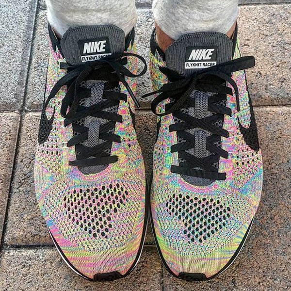 Basket Nike Flyknit Racer Multicolor 3.0 Rainbow Grey Tongue (3)