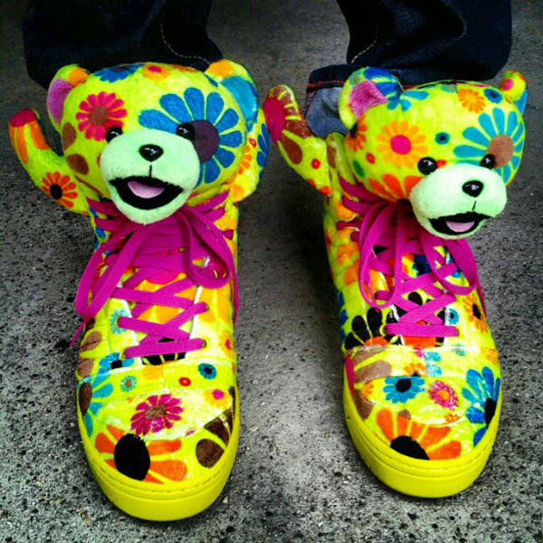 sneakers à fleurs