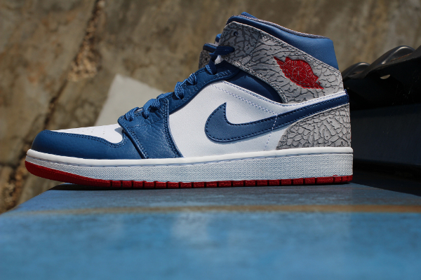 jordan 1 mid true blue