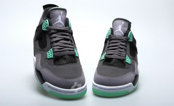 airjordan-4-green-glow3