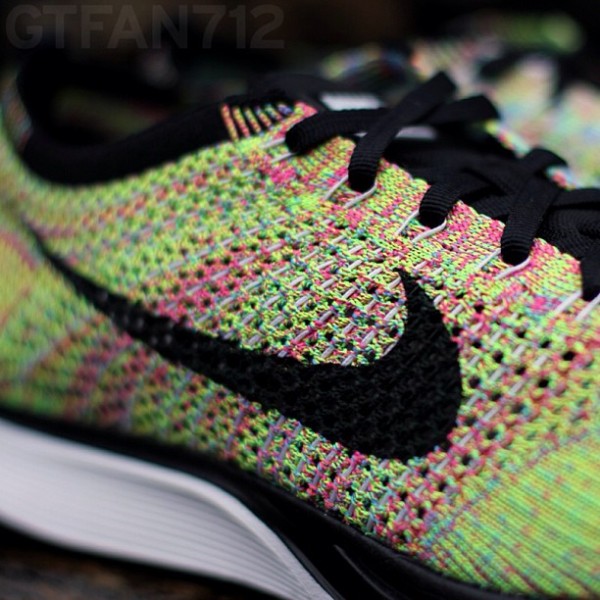 nike-flyknit-racer-multicolor-2