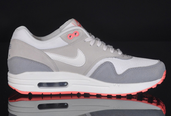 nike wmns air max 1 sail mortar