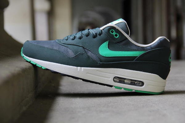 Nike Air Max 1 Premium Camo Vintage Green