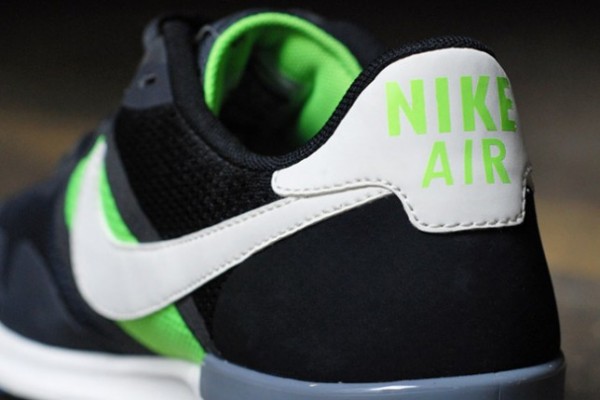 nike-air-pegasus-black-flash-lime-6