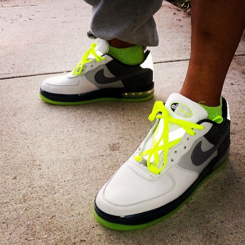 nike air force 1 low neon