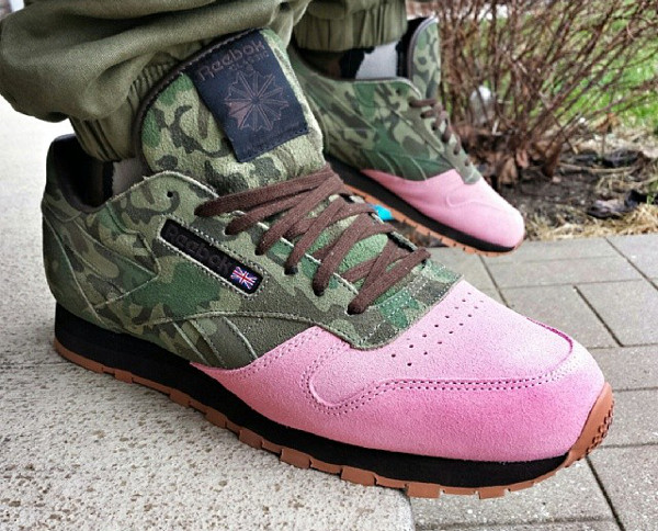 reebok classic pink camo