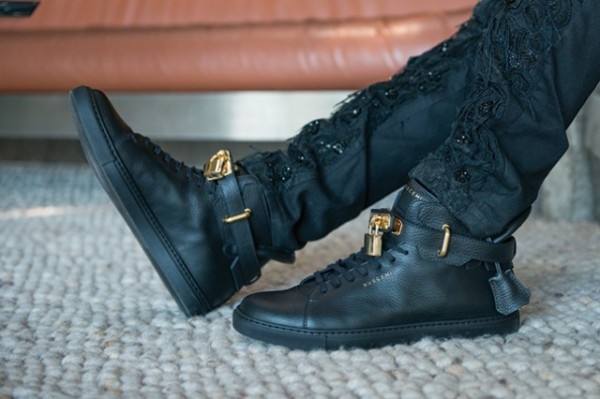 Jon Buscemi connaissez Canvas Shoes Sneakers 168557C vous cette marque de sneakers de luxe