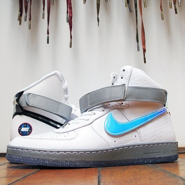 nike-air-force-1-space-pack-