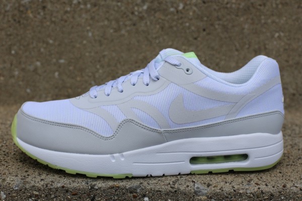 nike-air-max-1-cmft-tape-glow-in-the-dark-1