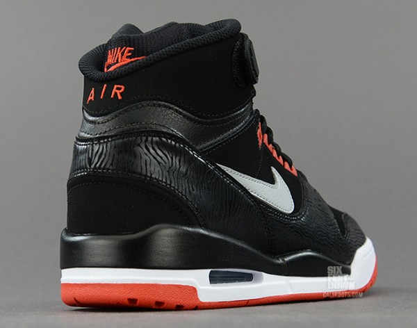 nike-air-revolution-bred-1