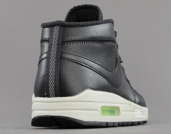 nike-wardour-max-1-black-volt-charcoal-2