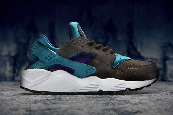 SIZE-NIKE-AIR-MAX-93-AIR-HUARACHE-DOUBLE-PACK-1