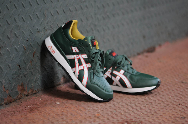 Asics GT 2 "Christmas" Elf