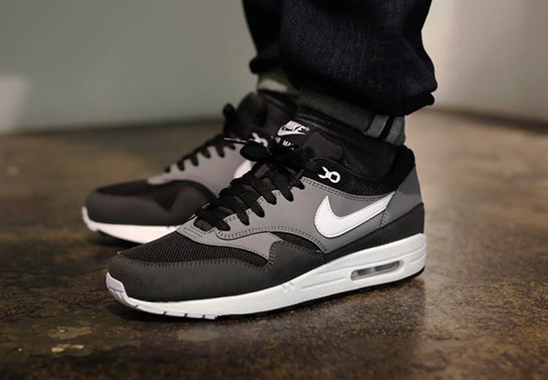 Nike Air Max 1 Essential Black/Geyser Grey