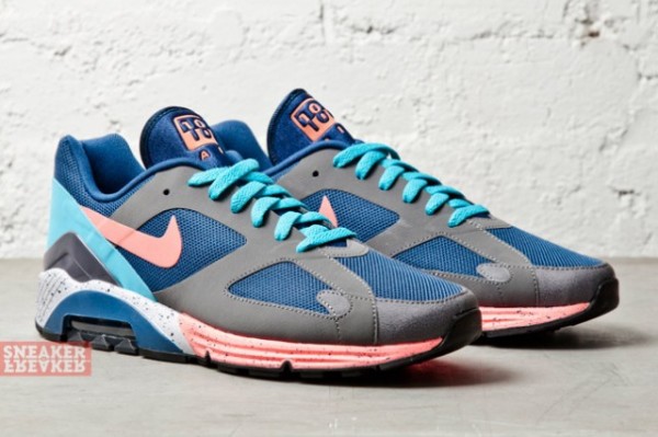 Nike Air Max Terra 180 Parachute Gold & Blue/Atomic Pink