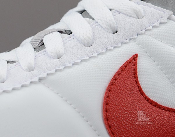 nike-cortez-nm-qs-white-gym-red-3