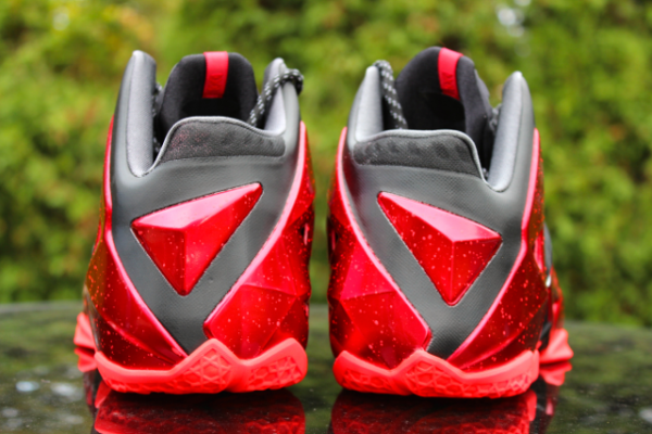 nike-lebron-11-away-3