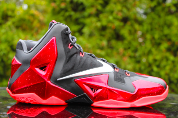 nike-lebron-11-away-5