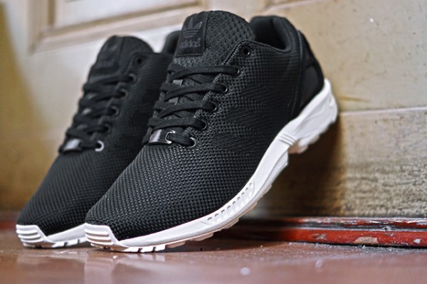 ADIDAS-ORIGINALS-ZX-FLUX-BLACK-ELEMENTS (3)