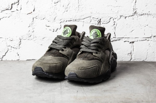 nike-air-huarache-cargo-khaki-sequoia-3