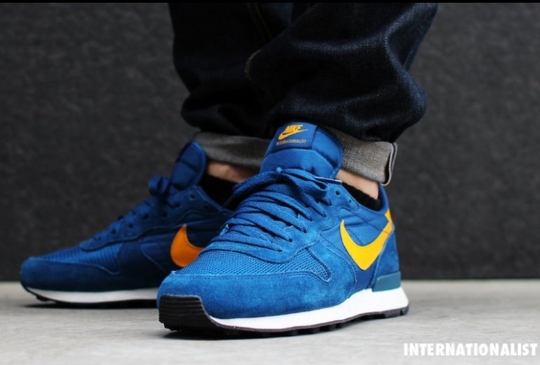 nike internationalist blue and yellow