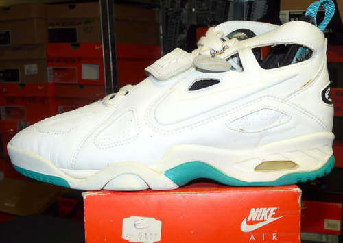 nike air challenge 3