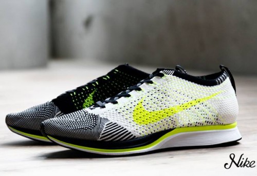 flyknit racer solde