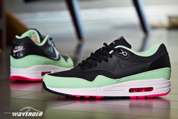 Nike Air Max 1 FB Yeezy - WaveRder