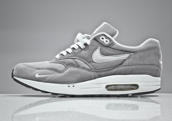 Air Max Day 26 sneakers illustrant l volution de la Air Max 1