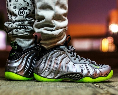 nike foamposite one homme argent