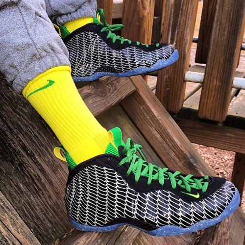 nike foamposite argent