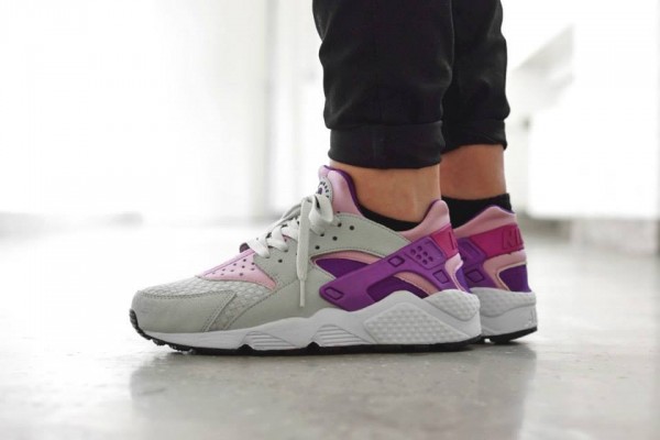 Nike Air Huarache  Light base Grey Artic Pink  (1)