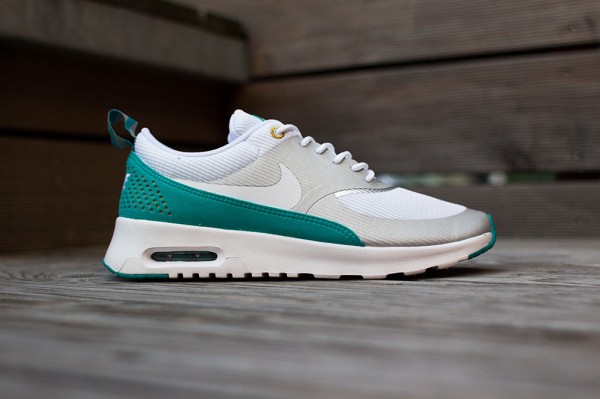 Nike Air Max Thea Metallic Silver White Tribe Green  (2)