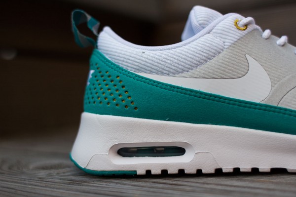 Nike Air Max Thea Metallic Silver White Tribe Green  (3)