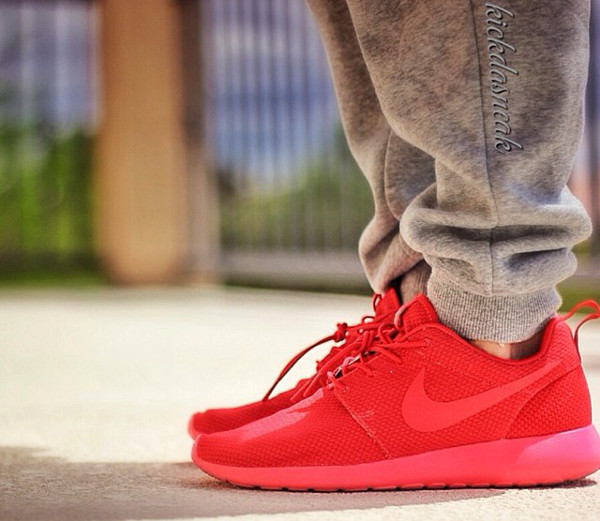 nike roshe run premium id