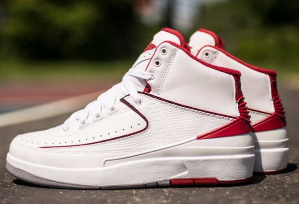 Air Jordan 2 Retro White Red 2014 (2)