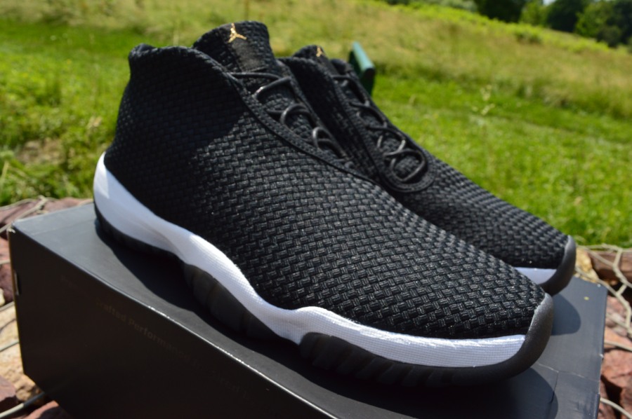 jordan future black femme