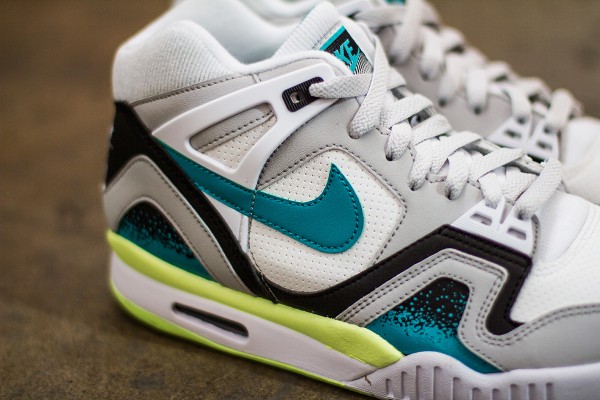 Nike Air Tech Challenge II Turbo Green (2)