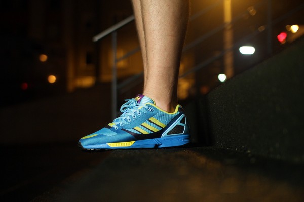 Adidas ZX Flux Weave OG 'Aqua' aux pieds (12)