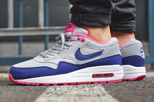 nike bleu rose