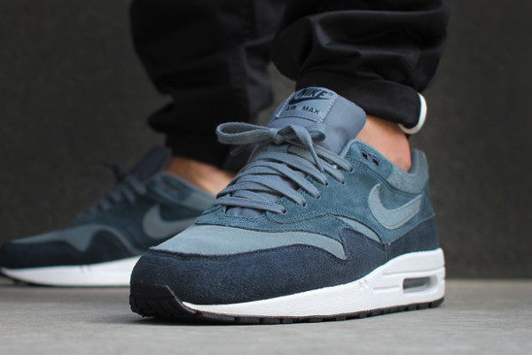 Nike Air Max 1 Essential LTR Armory Slate Navy (1)
